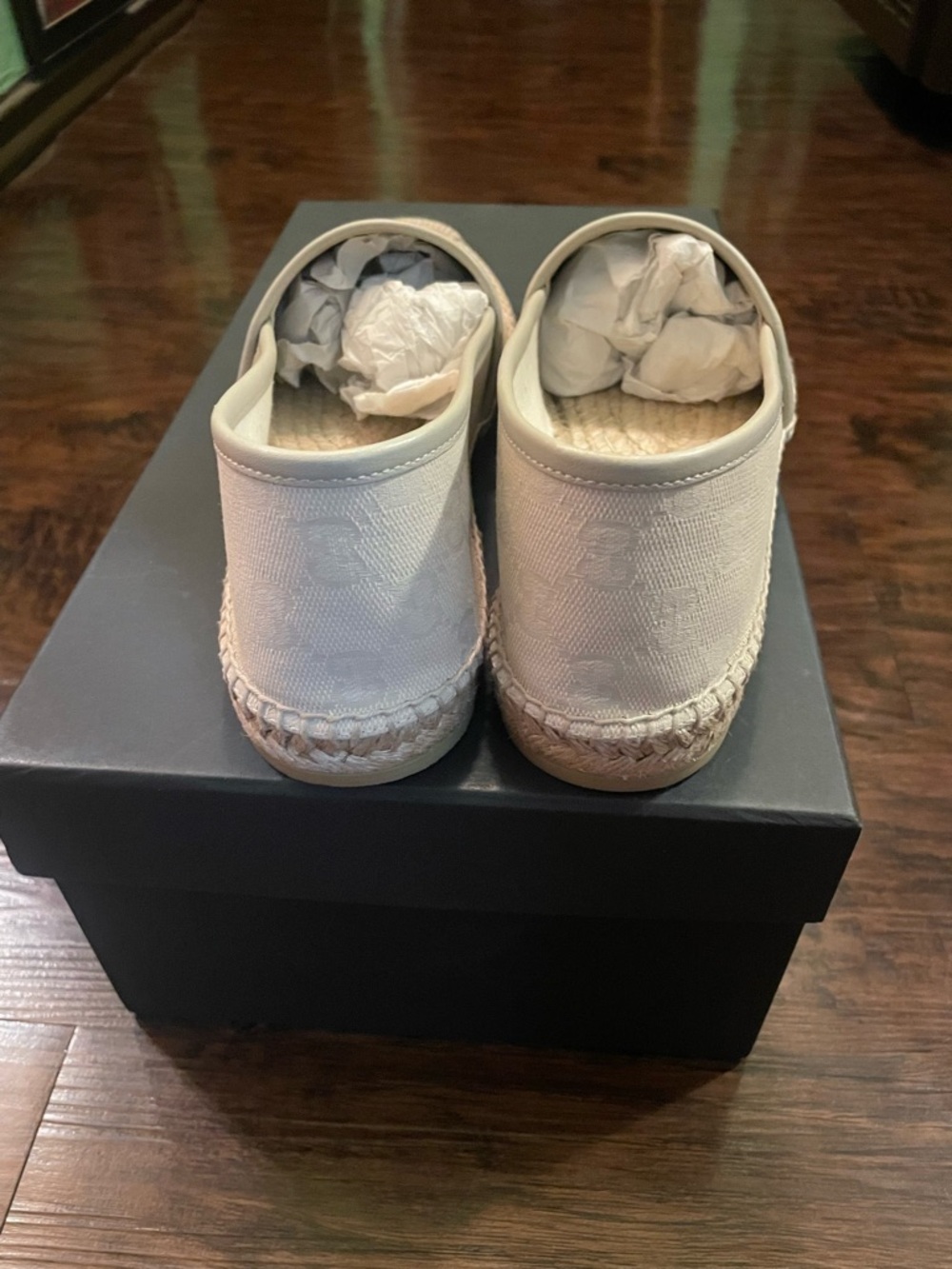 Gucci Cream Leather Insole with Natural Braided Rope - Picture 3 of 10
